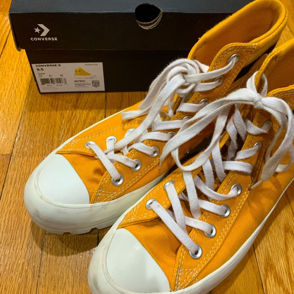 CONVERSE Lugged Varsity Chuck Taylor All Star Womens Yellow High Top Shoes